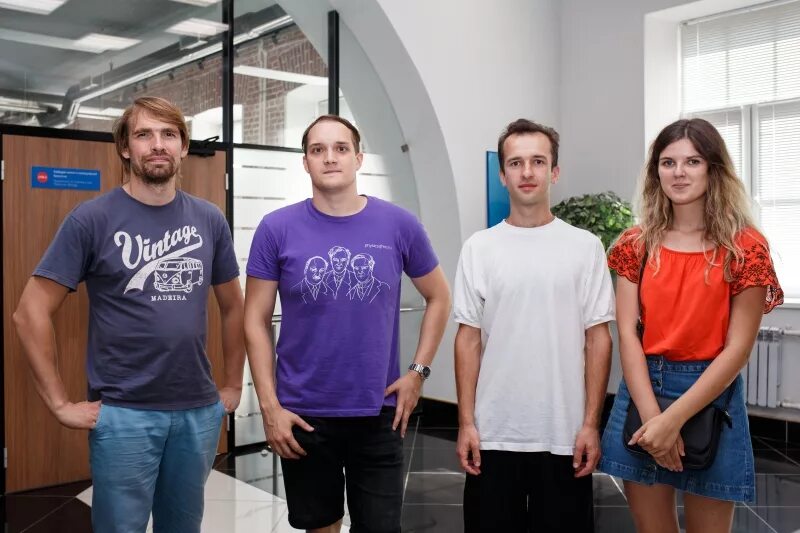 Physics faculty. Левин элизабет, доктор физ. Даша физический факультет майкоп. Physics faculty. Кафедра физической электроники мгу.