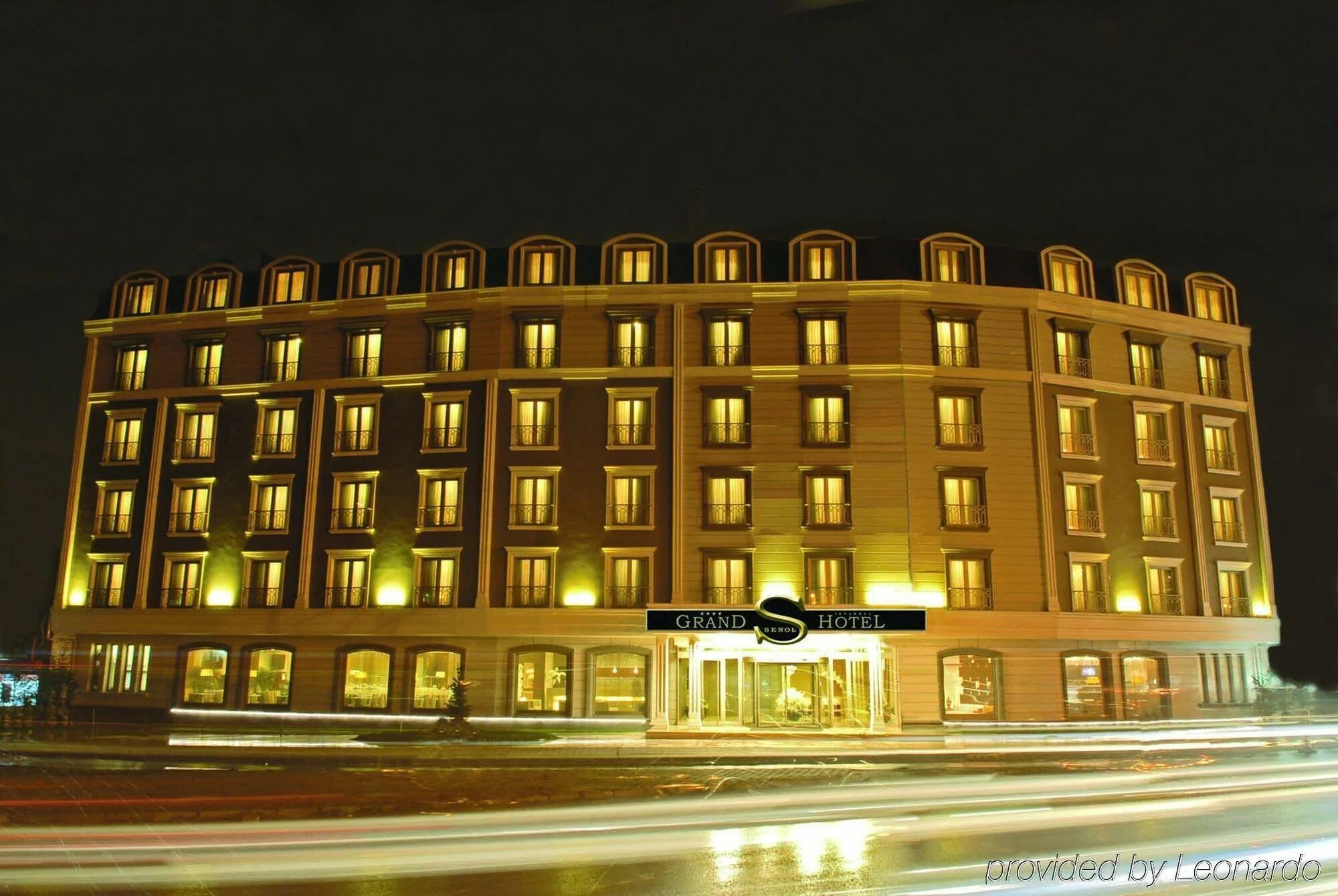 Grand s hotel. Side hotel стамбул. Grand s hotel. Litros гостиница. Гранд.