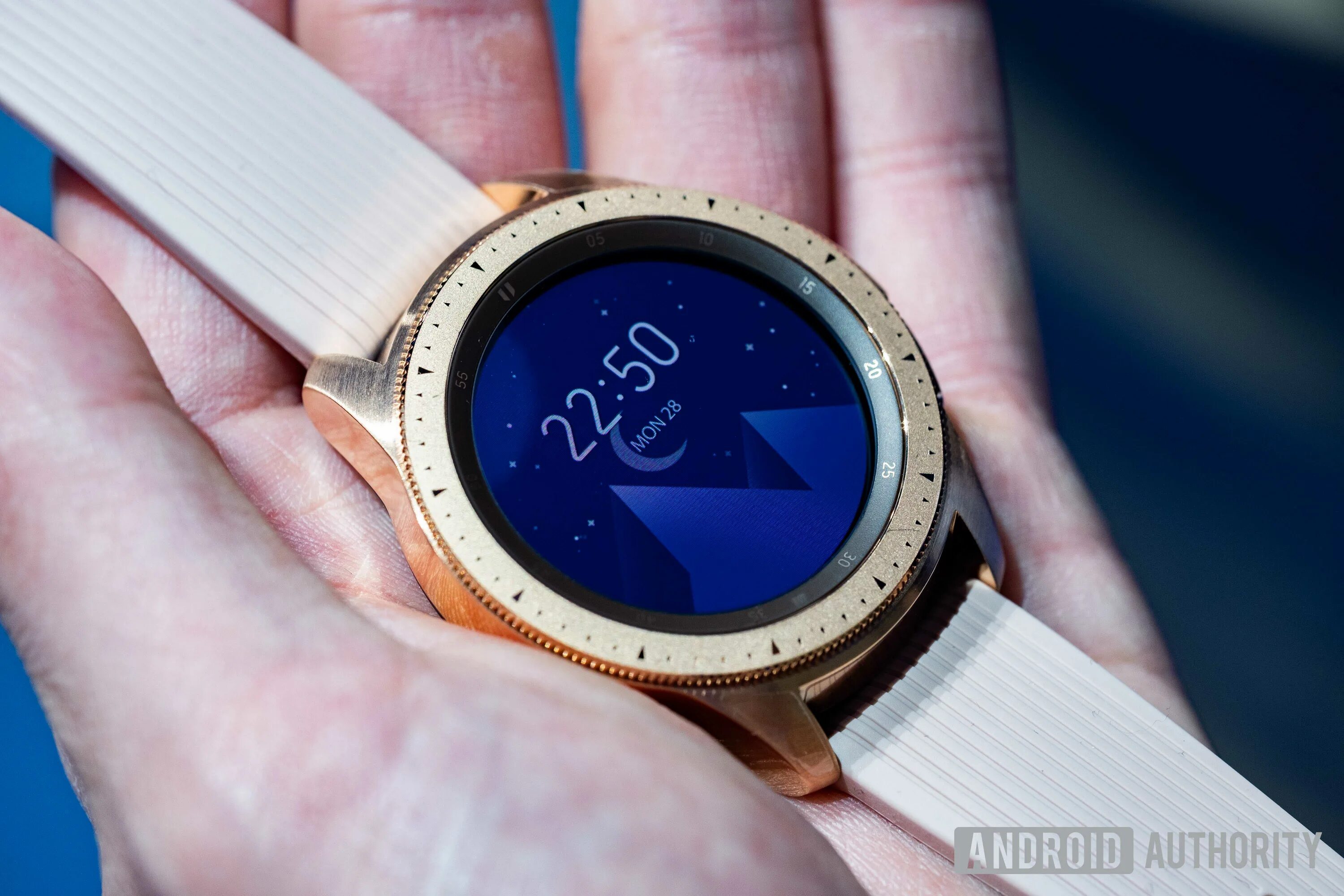 Samsung galaxy watch 6 цена. Samsung watch 42mm. Samsung Galaxy watch 5 Голд. Samsung Galaxy watch SM-r810 корпус. Смарт-часы Samsung Galaxy watch 46 mm Gold.