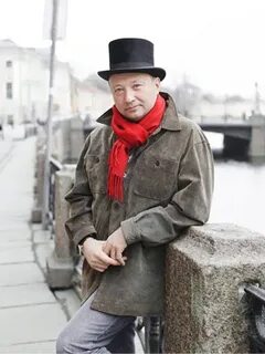 Гальцев под пальто