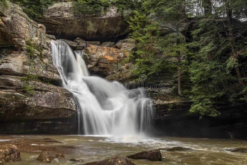 Falls a a a in c. Hocking hills state park. Tinuy-an falls. Falls a a a in c. Водопад медзибна.