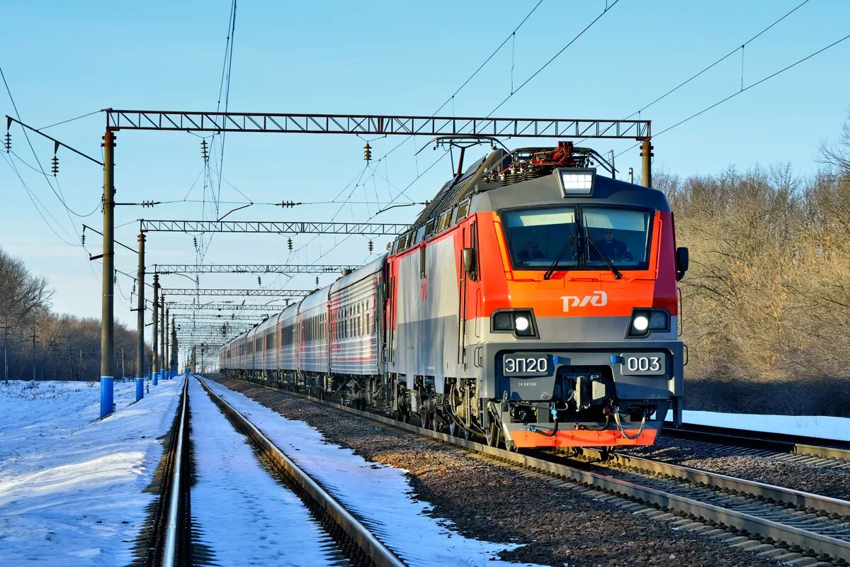 Поезд гусева. Эп20. Локомотив поезд эп20. Локомотив эп20. Пассажирский электровоз эп20.