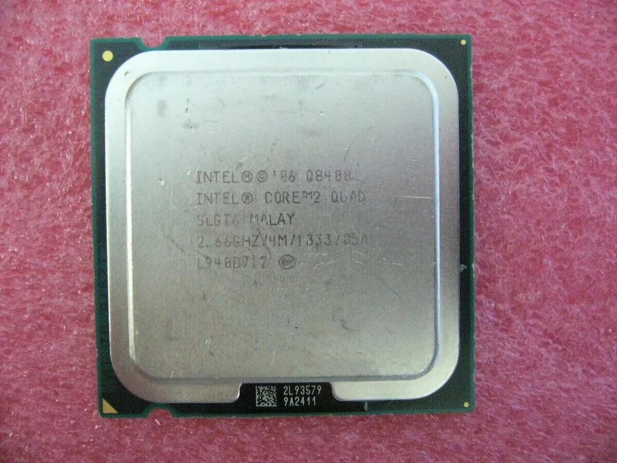 Процессоры intel core tm 2 quad. Core 2 quad q8400. intel core 2 quad q8400 box. intel core 2 quad q9300. intel core 2 quad q9450 yorkfield lga775, 4 x 2667 мгц.