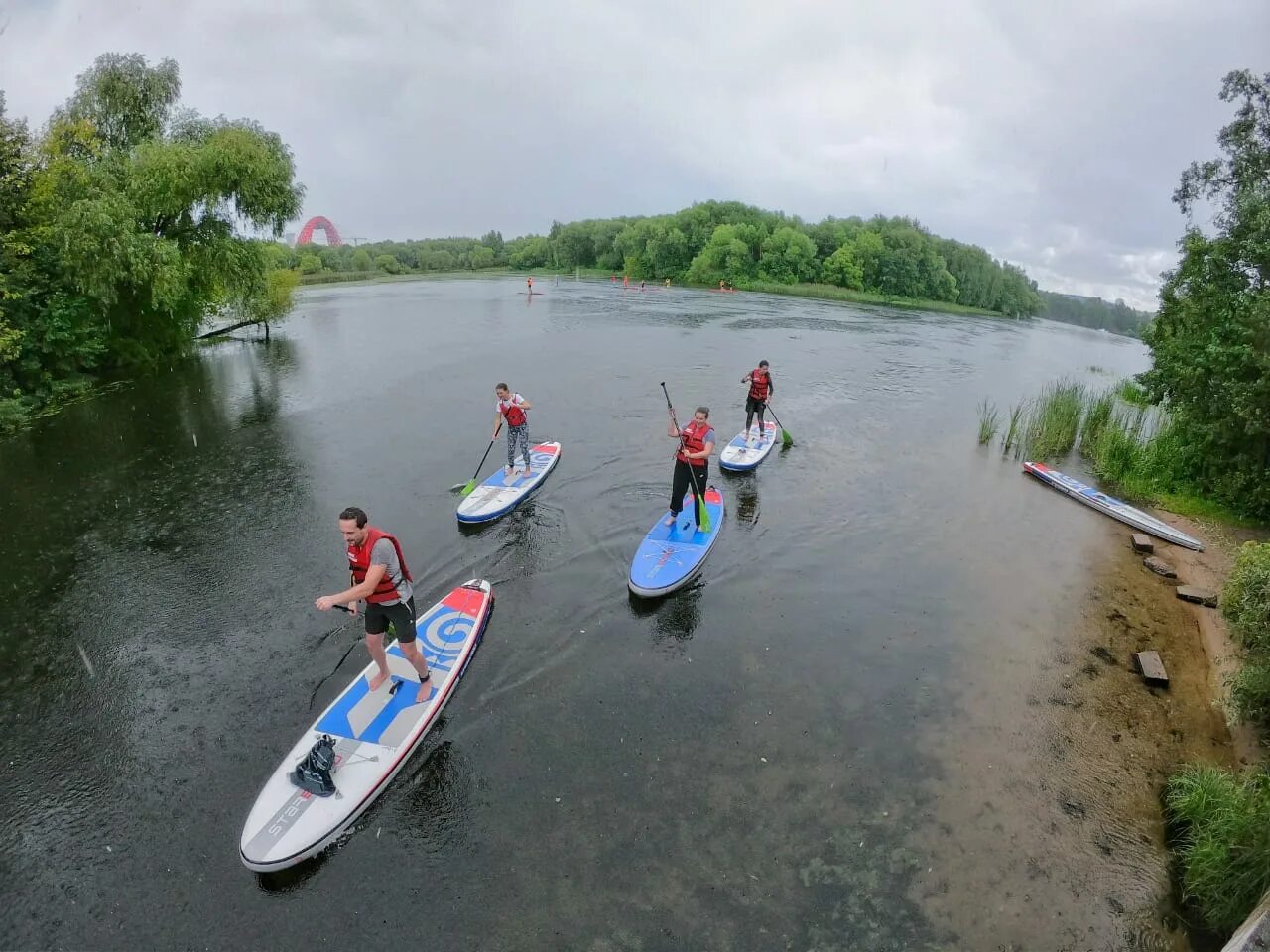 Икша турист. Sup Board серебряный Бор. САП прогулка серебряный Бор. Прогулка на сапах серебряный Бор. Катание на сапах серебряный Бор.