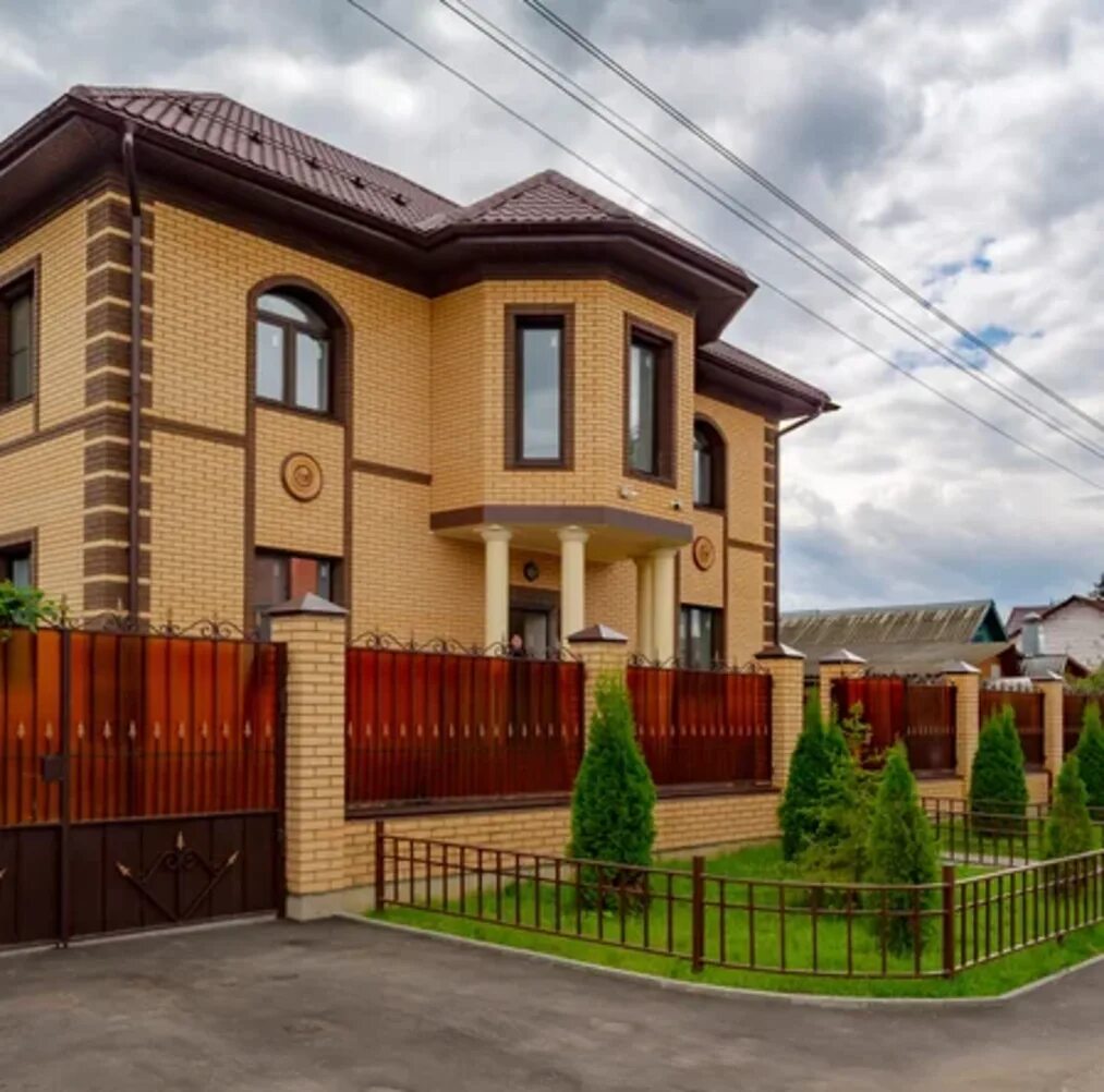 Дом в щербинке. Дом щербинка толбухина 19 продажа. Дом в щербинке. Школьная улица щербинка. Дом щербинка.