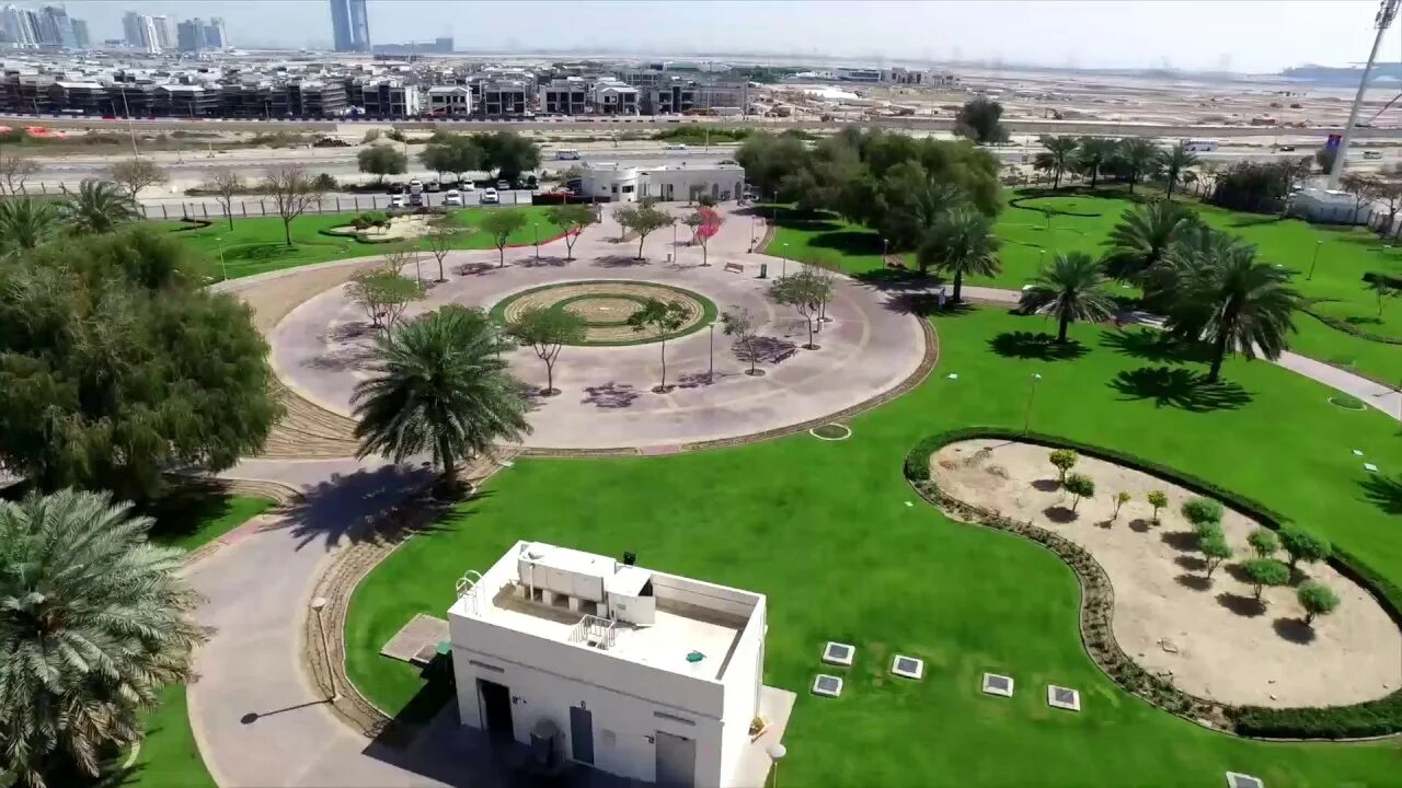 Аль куз. Парк аль барша понд. парк мушриф дубай. парк al khail дубай. парк мушриф дубай фото.