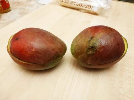 Как выглядит манго внутри и снаружи