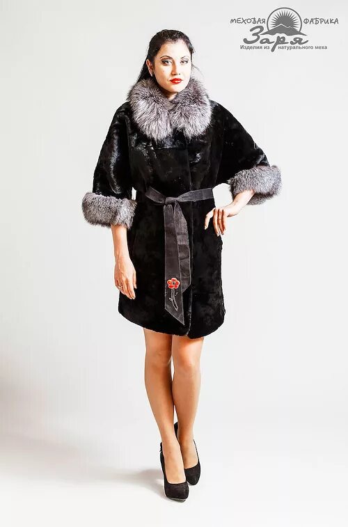 Шуба мутоновая с капюшоном мю1 ника мех. Магазины пятигорской меховой фабрики. Магазины пятигорской меховой фабрики. Эдита меховая фабрика, кисловодск. Меховая фабрика изделие завод.