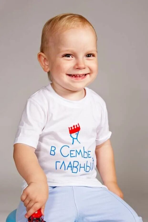 Детские футболки с надписями. Смешные малыши. Прикольная детская одежда для малышей. Надпись к фото детей. Фотосессия детская футболка.