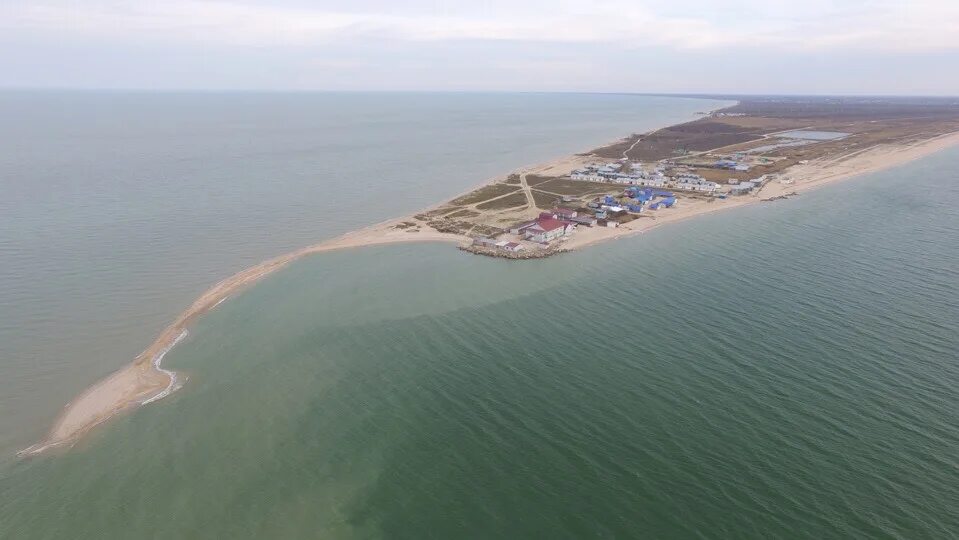 Оптимист ейск. Станица Должанская Серфприют коса долгая. Ейск Должанская коса. Краснодарский край станица Должанская коса долгая. Азовское море станица Должанская.