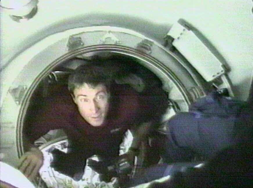 Рекордсмен по пребыванию в космосе. Космонавт который улетел из ссср а вернулся в россию. крикалев на шаттле индевор. космонавт которого забыли в космосе. сергей крикалёв фото после шестого полёта.