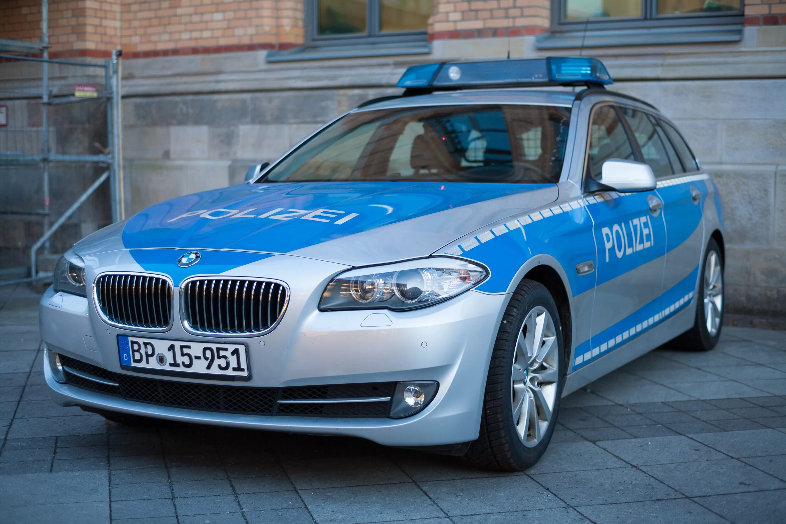 БМВ 520 полиция. БМВ 3 полиции Германии. Полиция Германии БМВ. BMW 318 полиция.