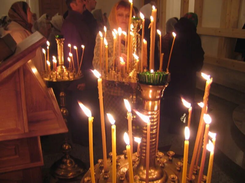 пасха 2007г. джемесюк художник. храм святых мучеников флора и лавра волгоград. протоиерей алексей сафронов волгоград. владимир джемесюк художник.