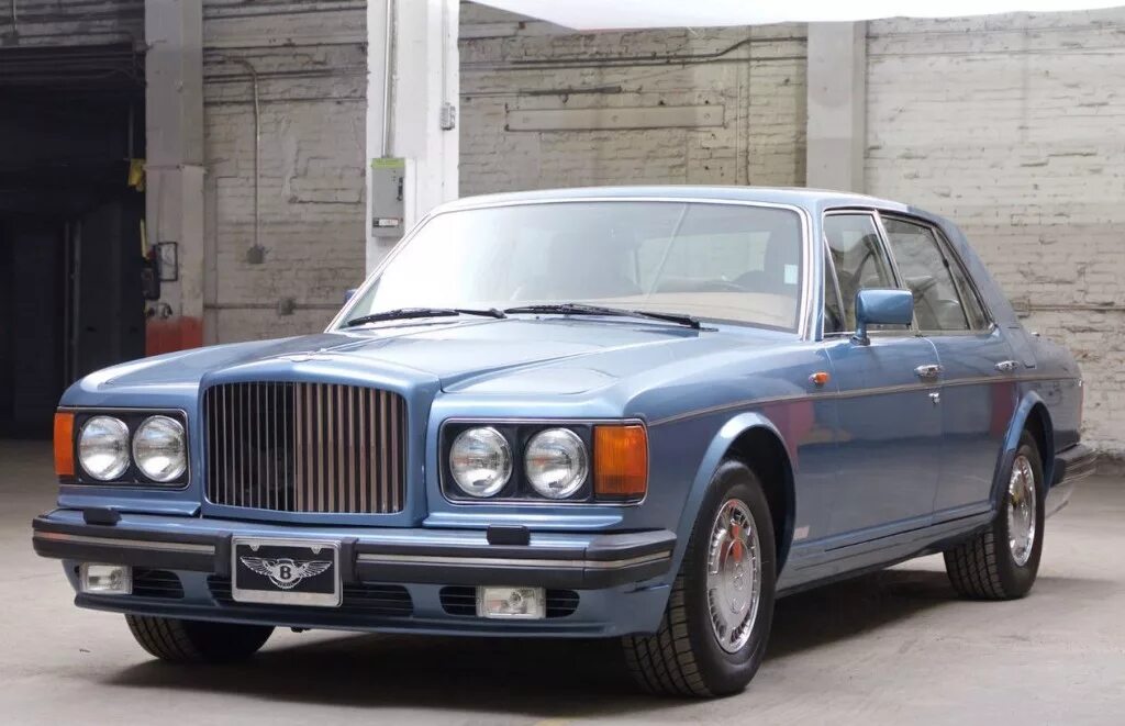 Бентли турбо р. Bentley Turbo r 1991. Bentley Turbo r. Bentley Turbo r, 2008. Bentley Turbo r 2023.