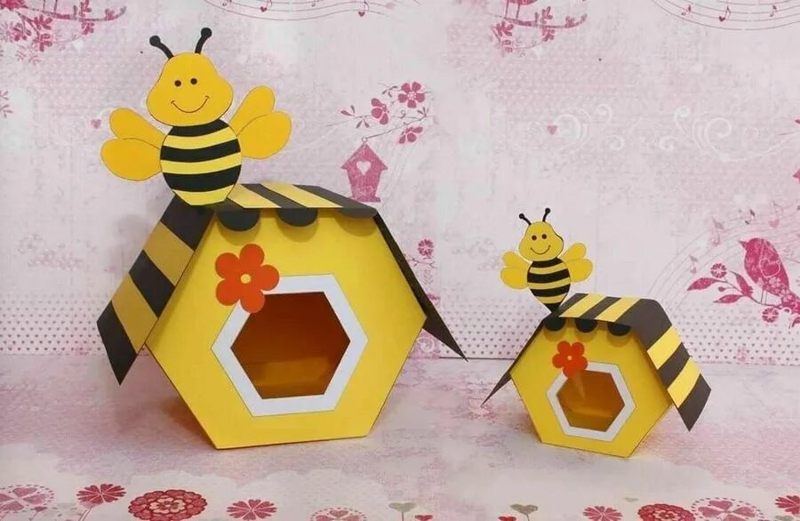 Сделать пчелу своими руками. Поделка Пчелка. Поделка Пчелка из бумаги. Пчелки из бумаги своими руками. Поделка Пчелка своими руками.