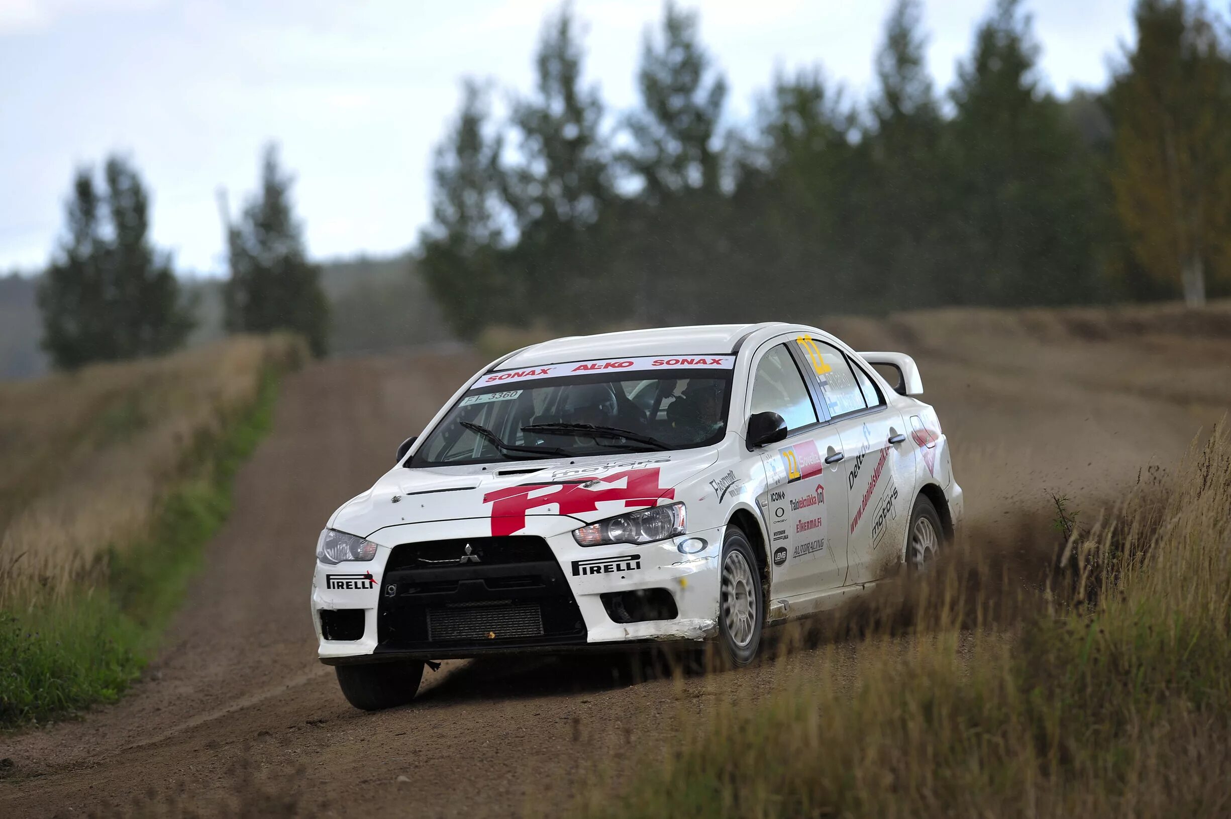 Ралли икс. Митсубиши Лансер гоночная. Лансер 10 ралли. Mitsubishi Lancer Evolution гоничная. Мицубиси Лансер ралли.