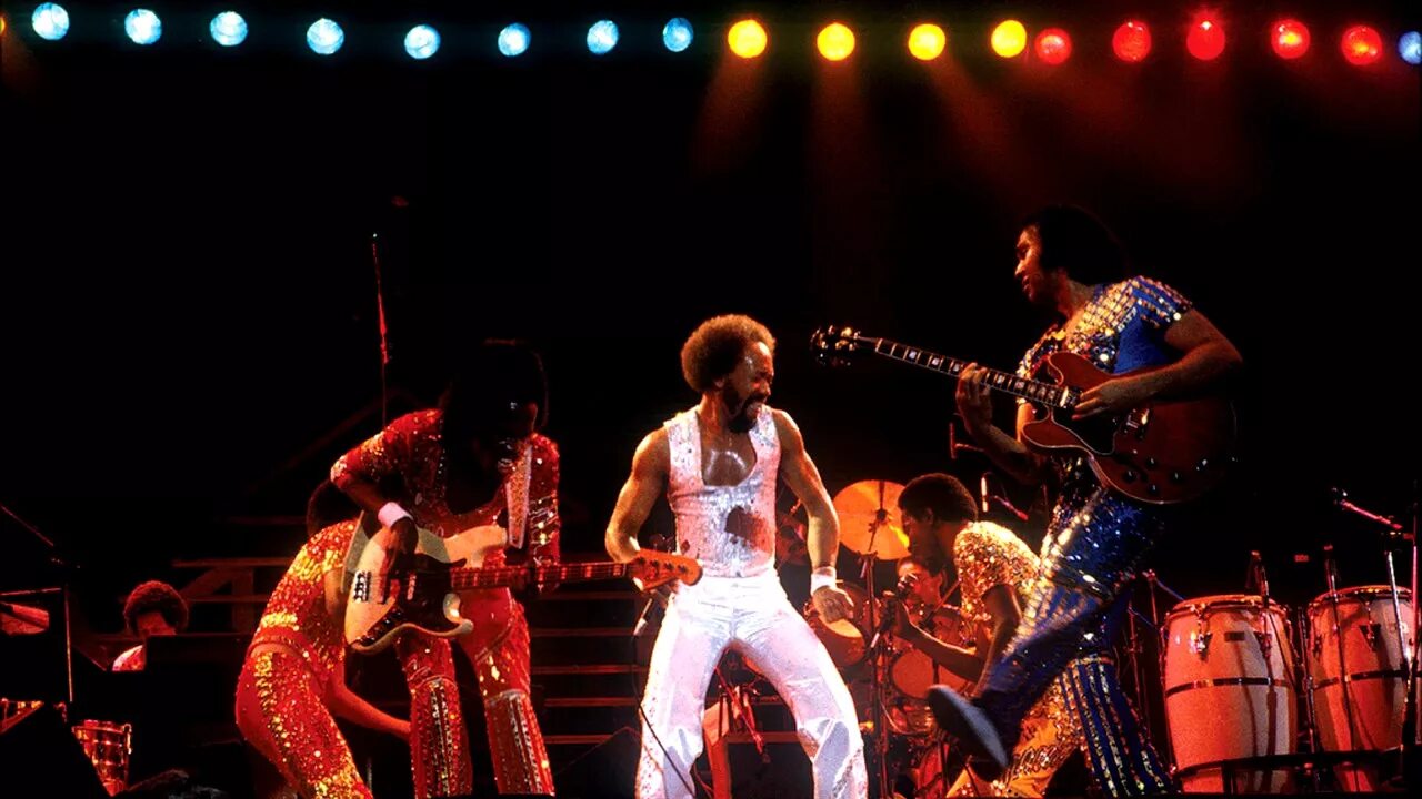 Fire boogie wonderland. Earth, Wind & Fire. Earth, Wind & Fire 2022. Группа Earth and Fire. Fire on Earth группа.