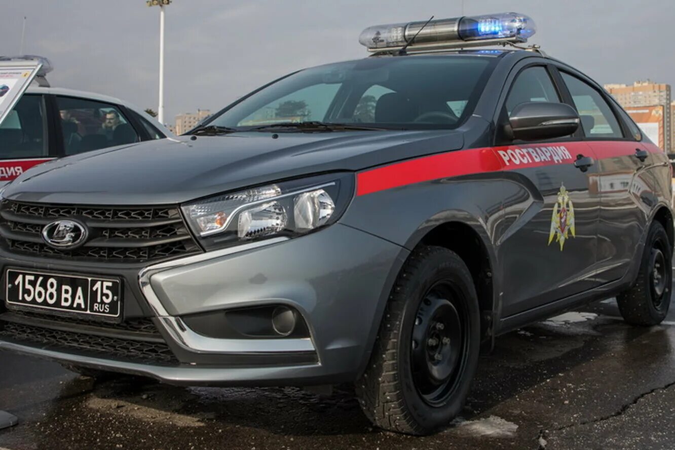 Лада гранта россгвардия. Номера машины росс гвартии. Автомобили росгвардии. Лада 2190 полиция. Машины ово росгвардии.
