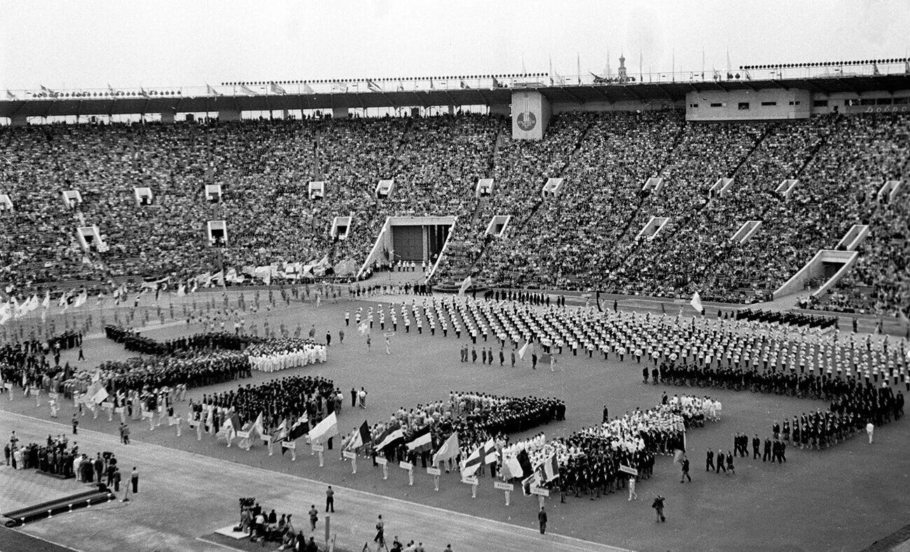 Стадион Лужники 1957. Центральный стадион имени Ленина в Лужниках. Стадион Лужники 1985. Стадион Лужники 1980.