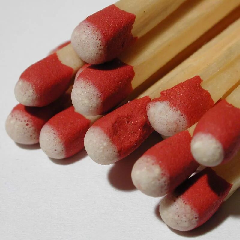 Состав спичечного коробка. Необычные спички. Спички. Зажигательная смесь для спичек. Фосфор в спичках.