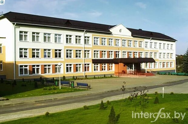 Современная школа беларусь. Школа в беларуси. Белорусская школа. Белорусская школа. Самая лучшая школа в беларуси.
