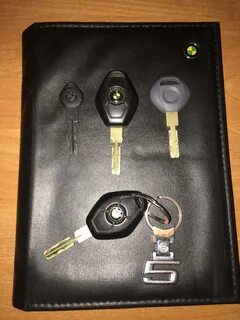 Сколько ключей bmw