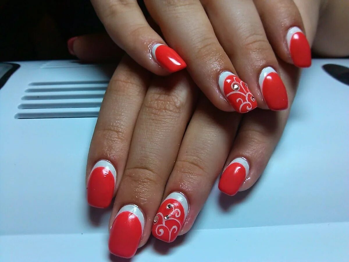 нарощенные ногти красные. самые красивые красные ногти. ногти красные рисунки фото. красный френч. красный маникюр с рисунком.