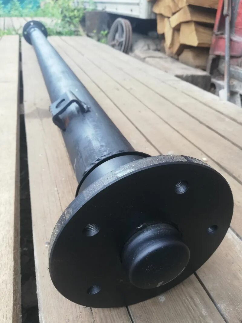 Подрамник на телегу для катера. Прицеп ось бу. Ось bpw прицепа hsf 9010 eco plus кронштейн амортизатора. Ось прицепа 82993012410010. Ось прицепа бпв эко плюс.