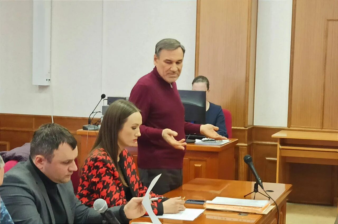Гайсин малик последние новости. Гайсин малик фавзавиевич. малик гайсин екатеринбург. адвокат в суде. бизнесмены россии.