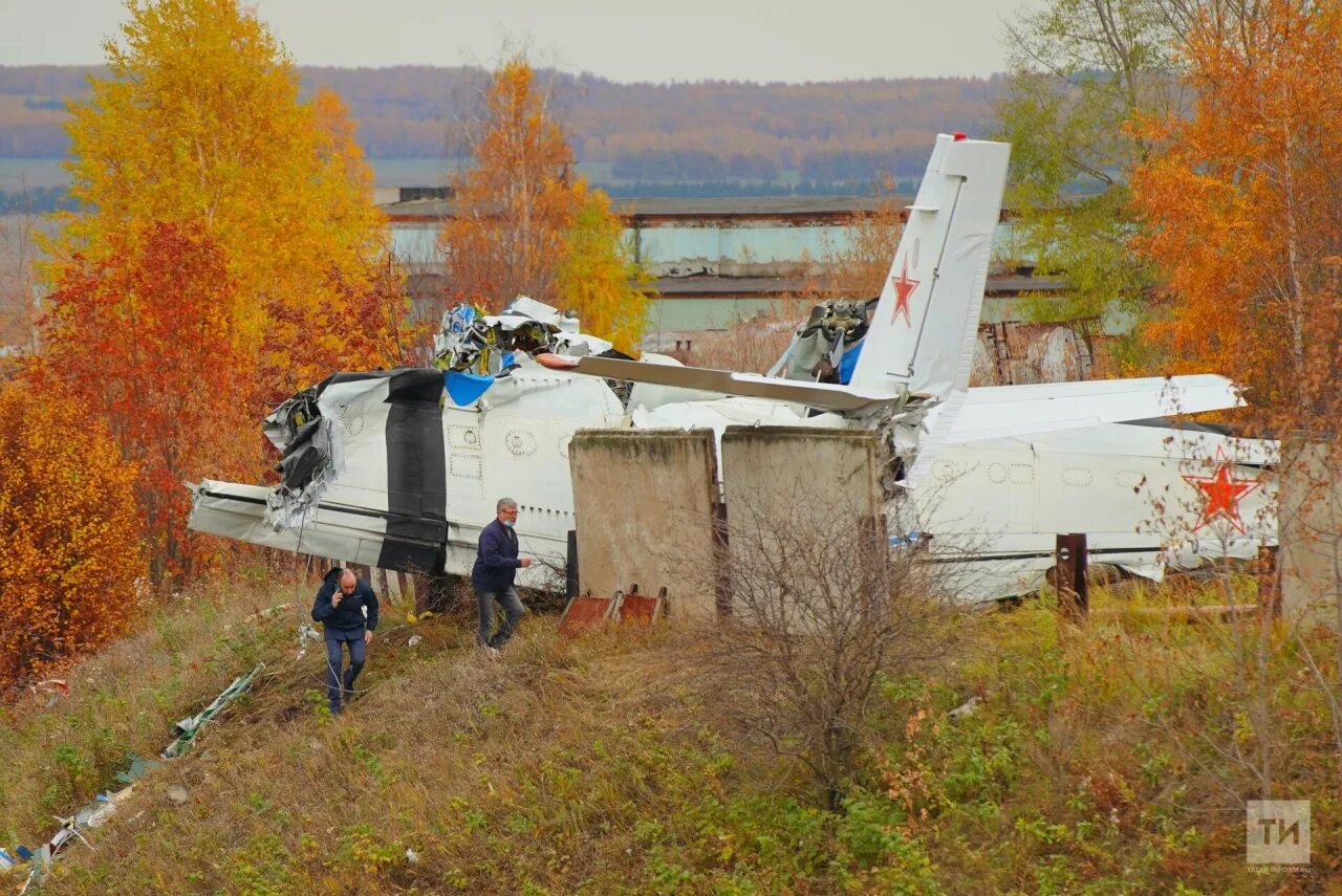 Упал самолет вчера. Катастрофа l-410 в татарстане. л-410 мензелинск. л-410 самолет.