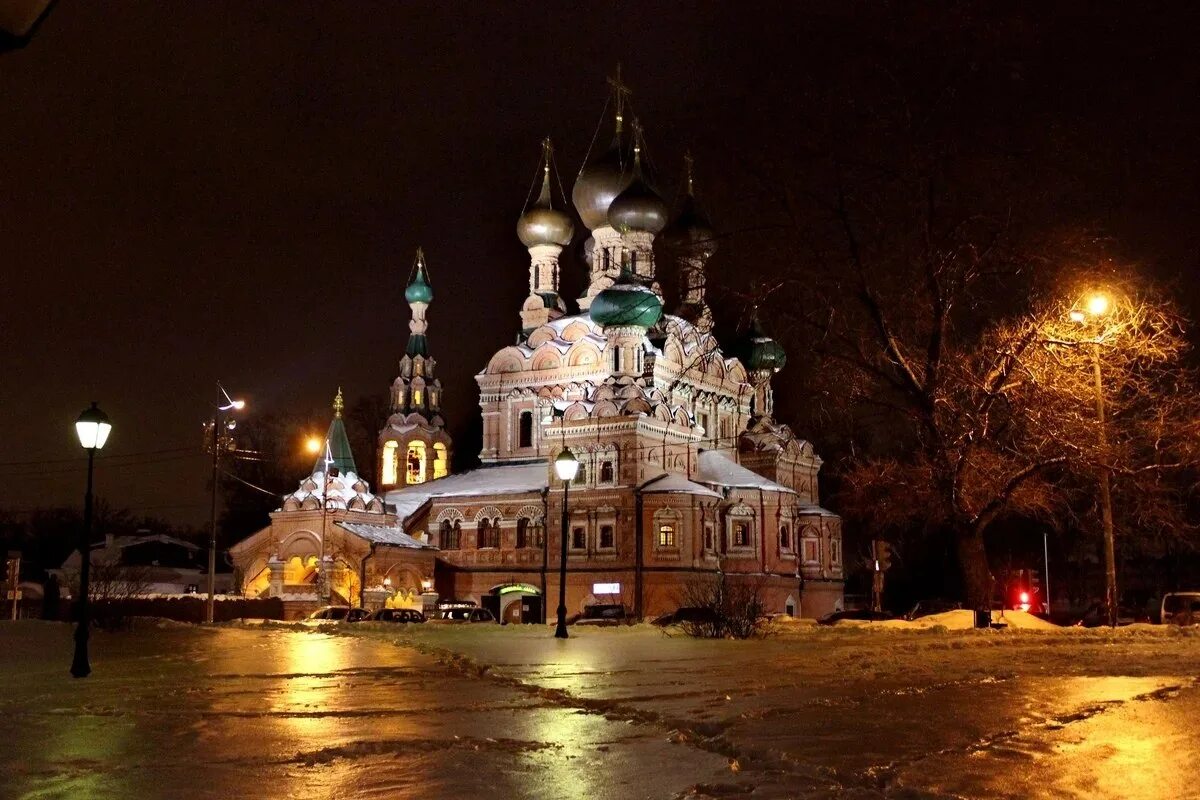 Храм вечером. Храм останкино зимой. храм в останкино зима ночь. храм зима вечер.