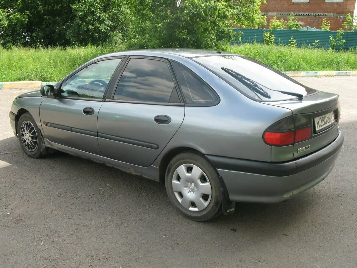 Renault 1997. Renault Laguna 1997. Рено Лагуна 1997. Рено Лагуна 1 1997. Рено Laguna 1997.