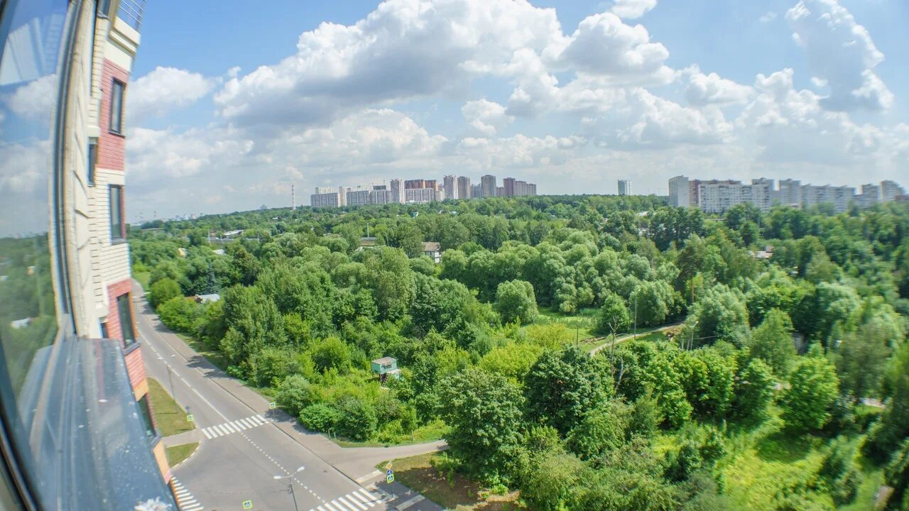 Окна южное бутово. Скобелевская метро. Северное бутово из окна. Окна южное бутово. Люберцы парк вид из окна.