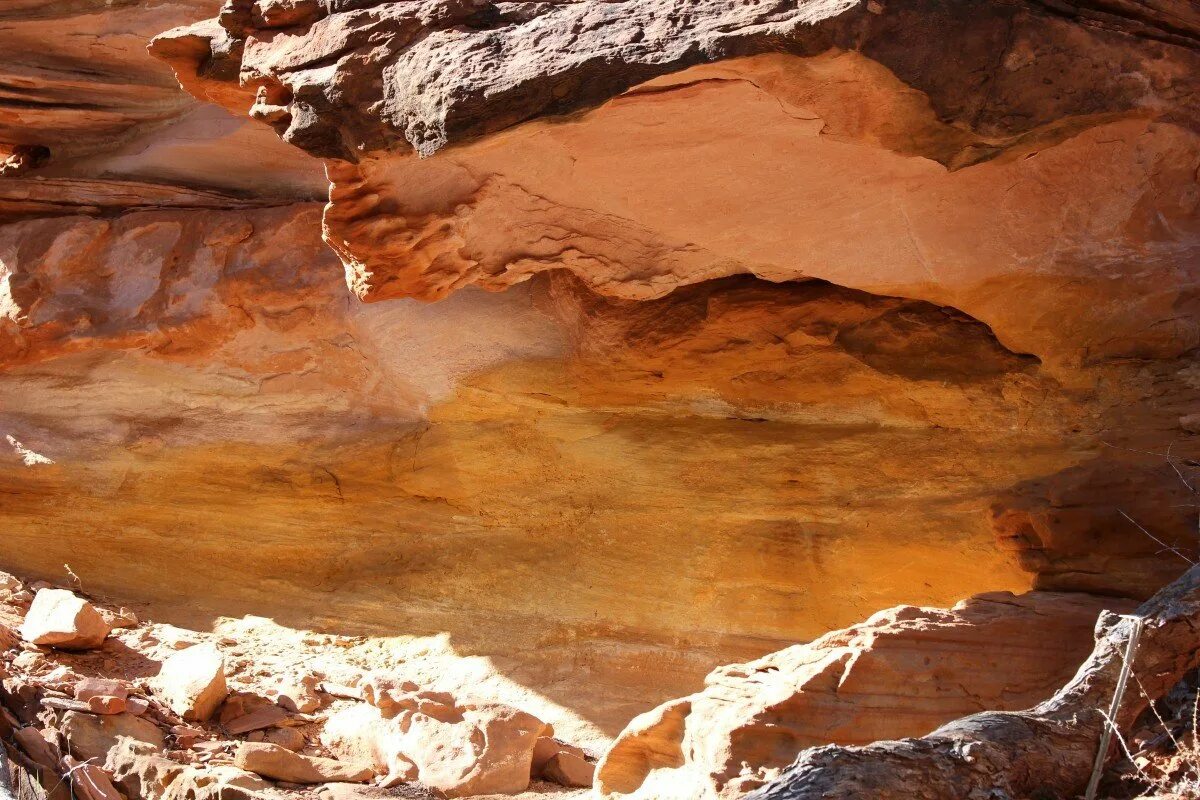 красный песчаник горная порода. осадочные породы. камни в горах. колорадо горные породы. геология эстетика камни.