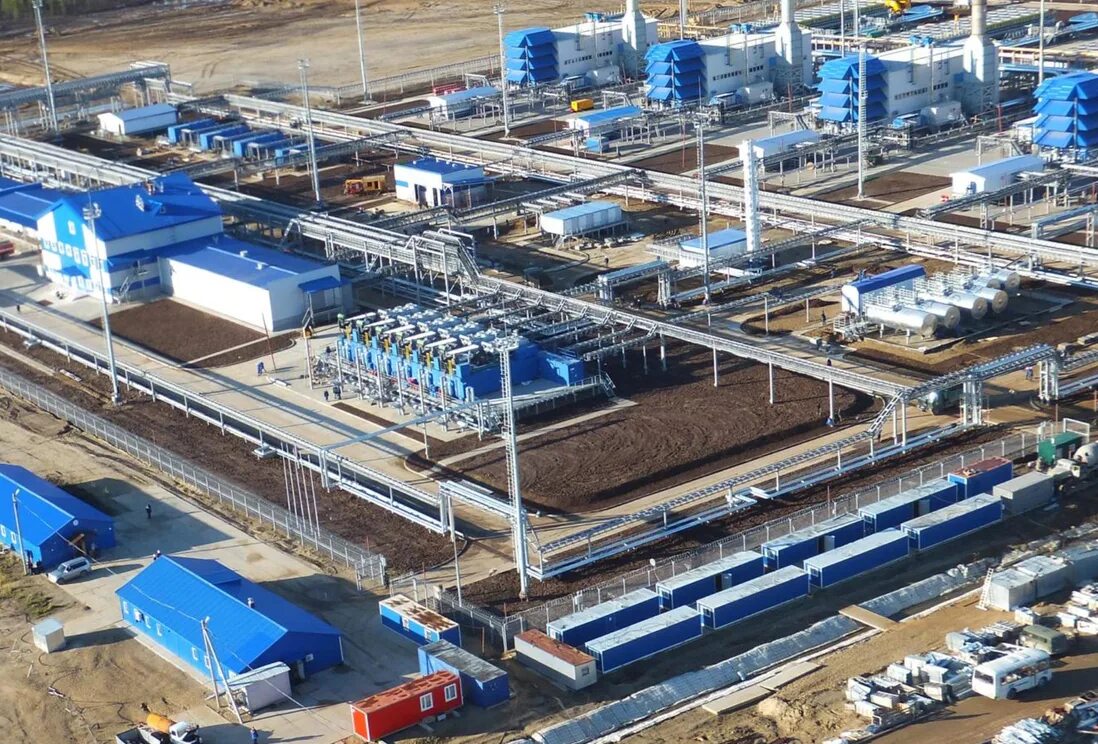 Комплексное месторождение. Дкс дожимная компрессорная станция. Укпг-3с заполярного нгкм. Компрессорная станция кс-3 амгинская. Дожимная насосная станция днс.