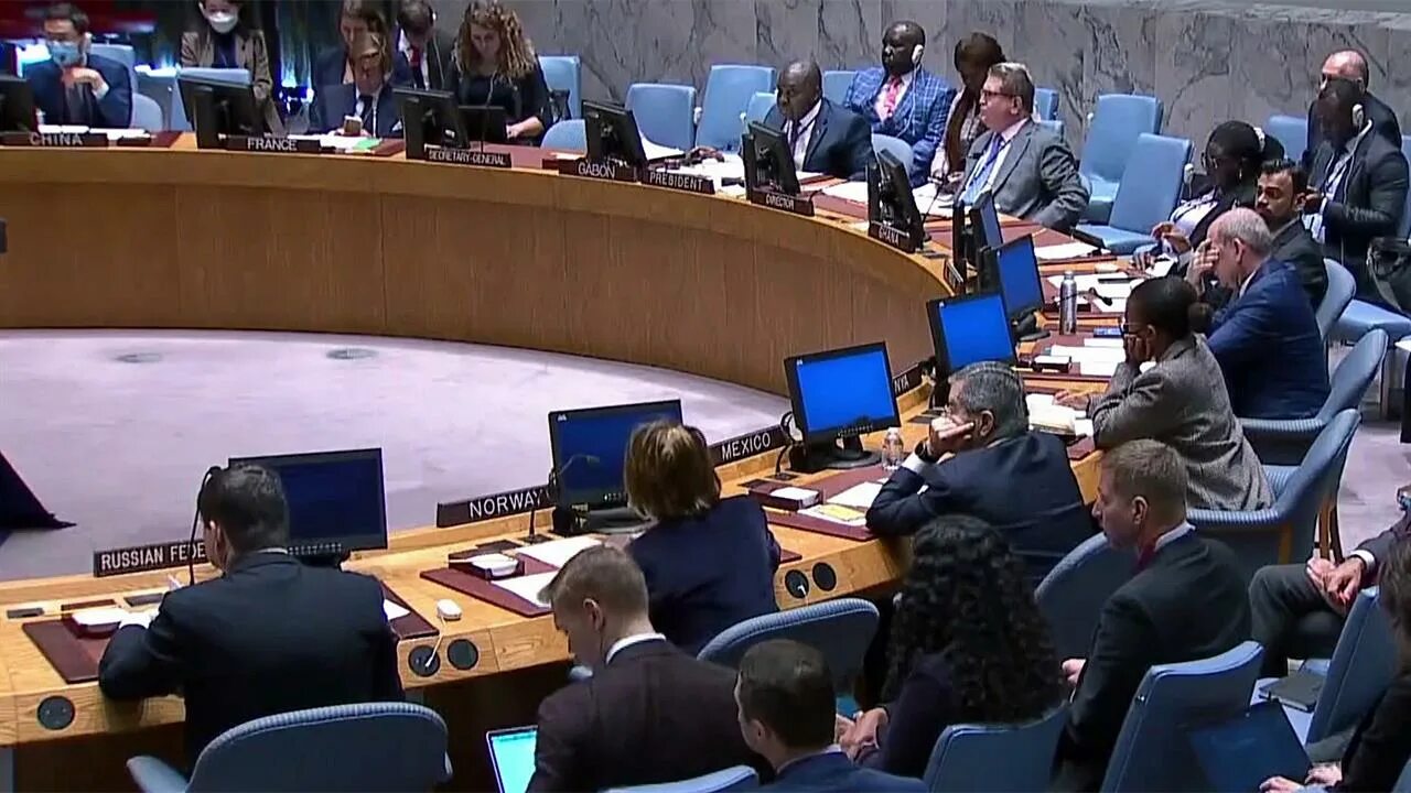Оон прямая. Заседание ООН. Совещание совета безопасности. ООН Россия. Заседание Совбеза ООН картина.