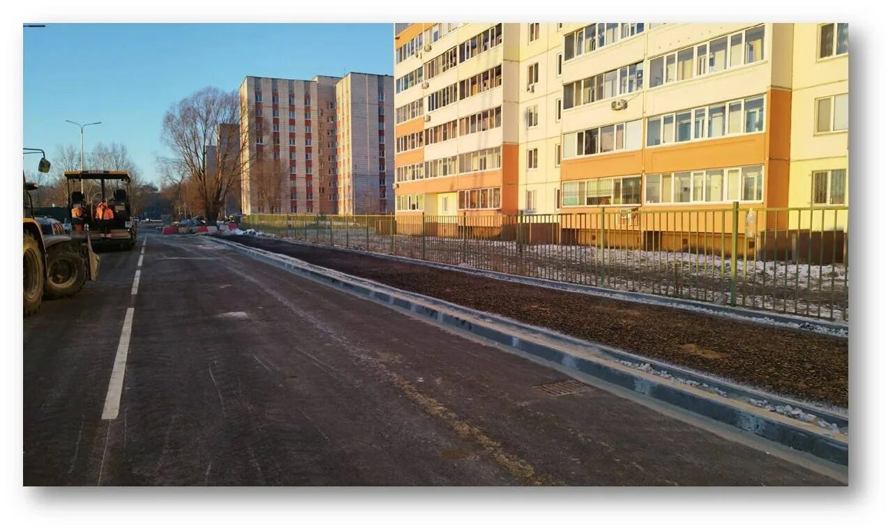 Новые дороги ульяновска. Улица Аблукова Ульяновск. Дорога в городе. Стройка дорог. Строительство дорог.