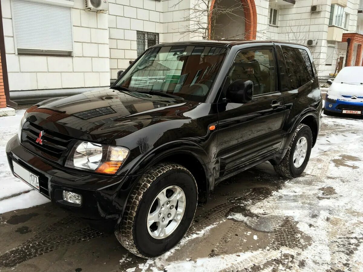Mitsubishi pajero 3 поколение 2006. Митсубиси паджеро 3 2006. Mitsubishi pajero iii 2002. Митсубиси паджеро 4 поколения 2 рестайлинг. 2 swb.