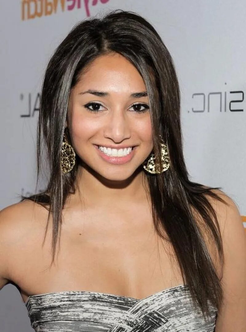 Meaghan Rath. Салли Малик. Meaghan penning. Миган рат