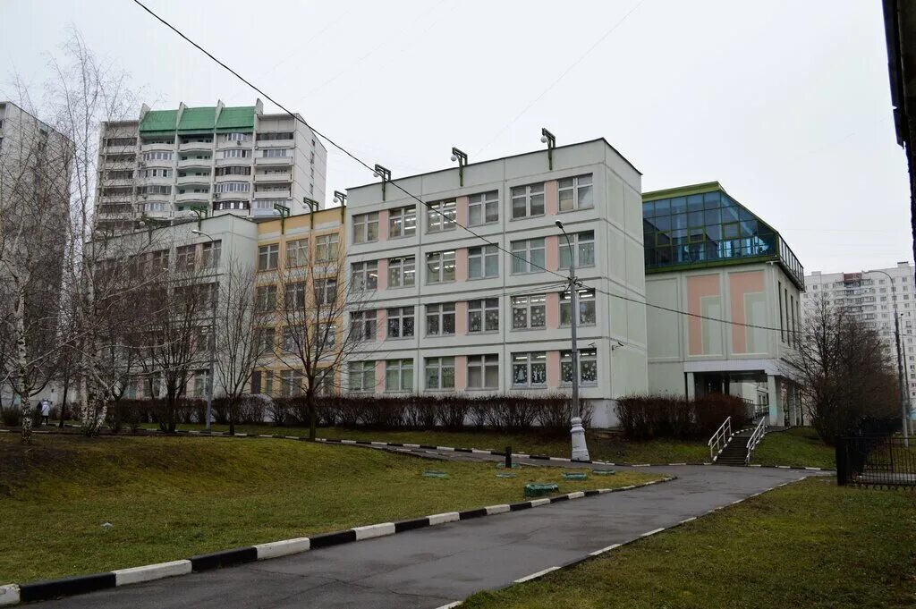 Школа 17 москва фото. Школа 17 беляево. Москва школа 1420 корпус 17. Гбоу школа № 2031. Москва улица островитянова школа номер 17.