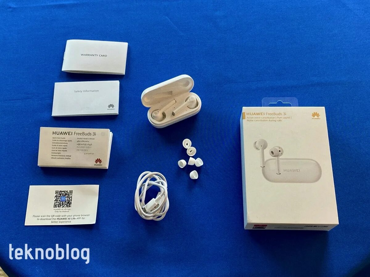 Huawei freebuds 3i комплектация. Хонор фрибадс 3 i. Наушники Хуавей 3i. Huawei freebuds 3 коробка. Tws freebuds se 2