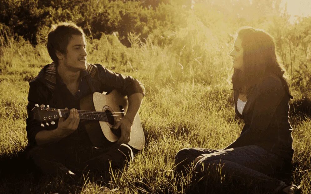 песня любимая поет мужчина. анимация красивая пара. скрипач гиф. песня любимая поет мужчина. романтичный саксофон.