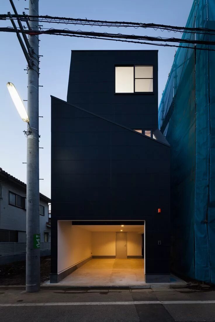 Level architecture