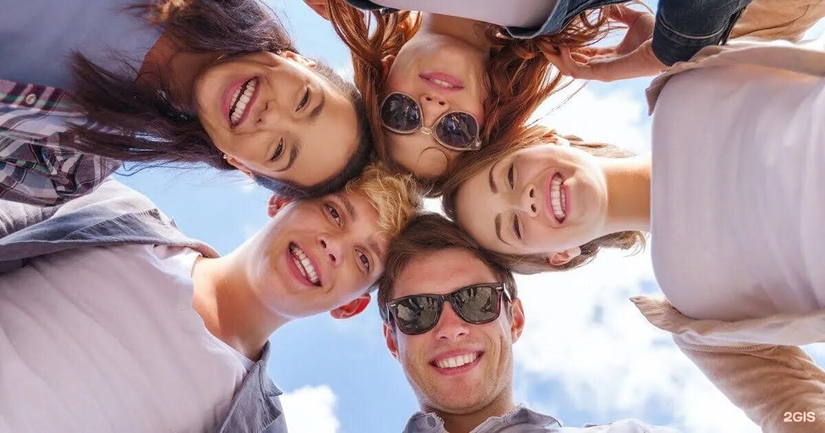 оригинальные идеи для фотосессии. очень крутые групповые. необычные фотосессии для коллектива. идеи для коллективного фото. красивые девушки групповая.