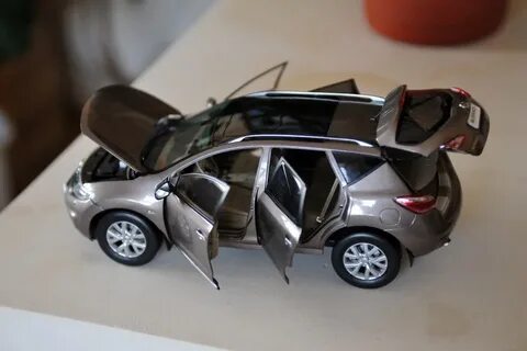 Машинка nissan