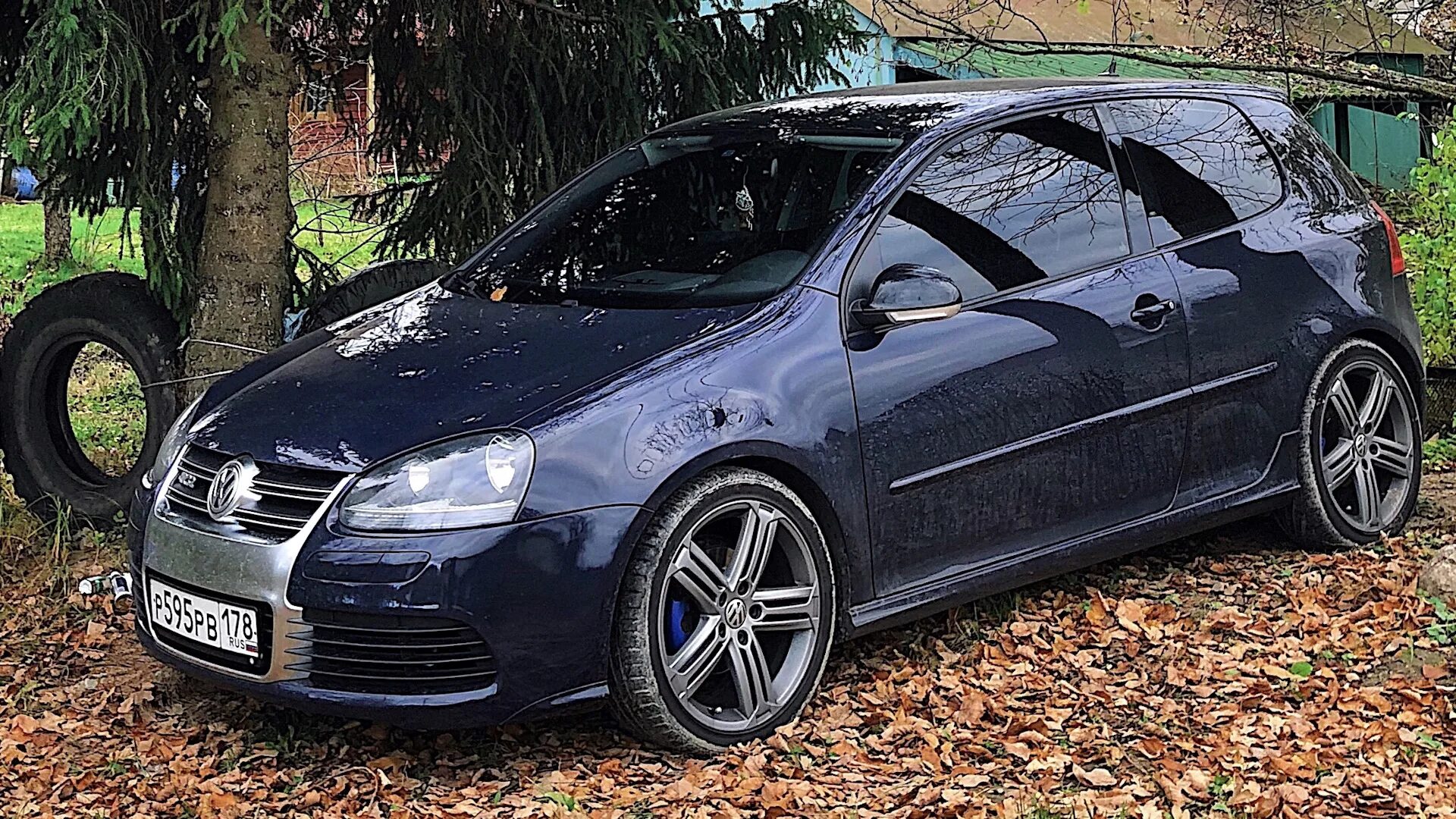 Golf r16. Гольф 5 r16. Golf 5 диски r16. Литые диски на Golf r32. Купить гольф колесо