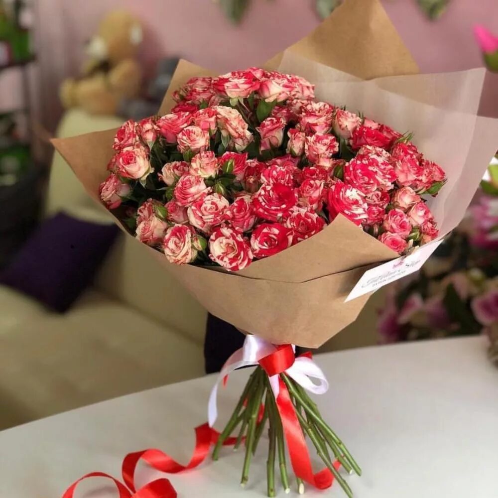 Кустовая уфа. Букет с кустовой розой. Букет цветов уфа. Кустовая уфа. Kira flowers всеволожск.