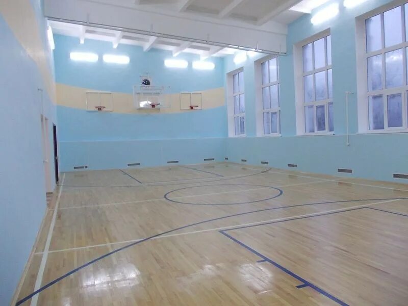 Спортивный зал в школе. Современный спортзал в школе. Ремонт спортивного зала в школе. Ремонт спортивный зал. Маленький спортзал в школе.