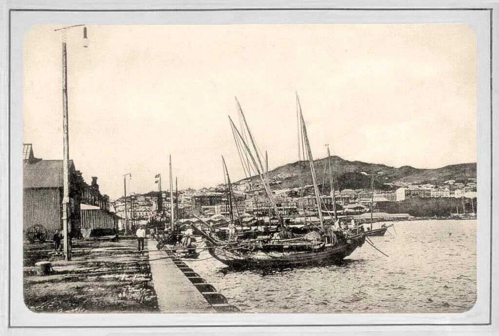 порт владивосток начала 20 века. порт золотой рог владивосток 1860. 1860 — основан владивосток в бухте золотой рог на тихом океане. владивосток бухта золотой рог 19 век. мыс эгершельд владивосток.