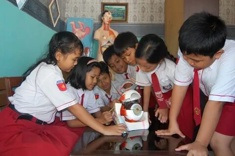 Anak sendiri barat